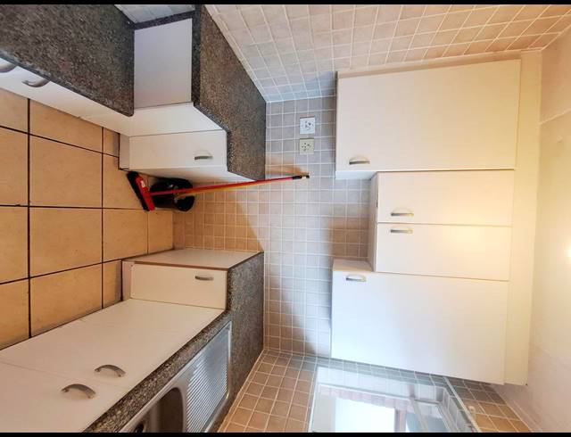 1 BEDROOM APARTMENT RENTED IN HUMEWOOD